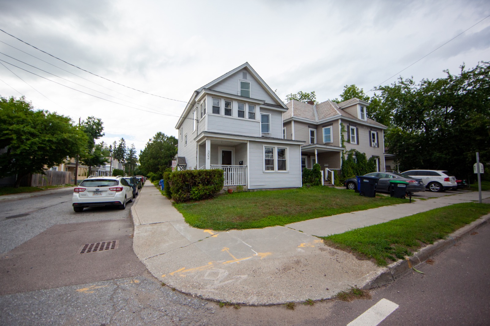 302 Colchester Ave - Image 3
