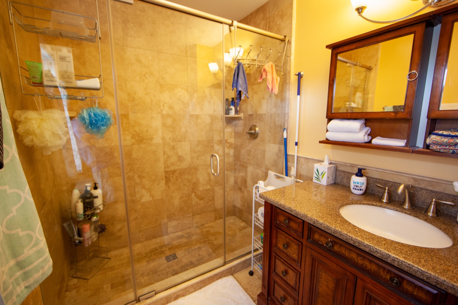 302 Colchester Ave - Image 23