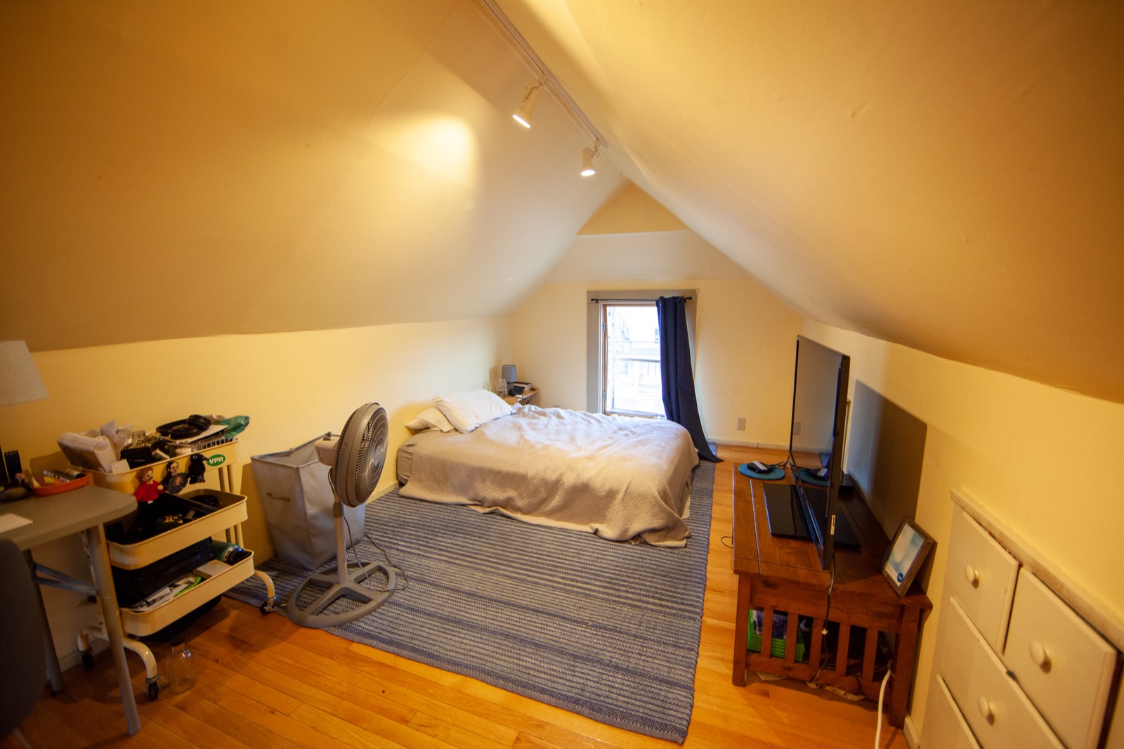 302 Colchester Ave - Image 25